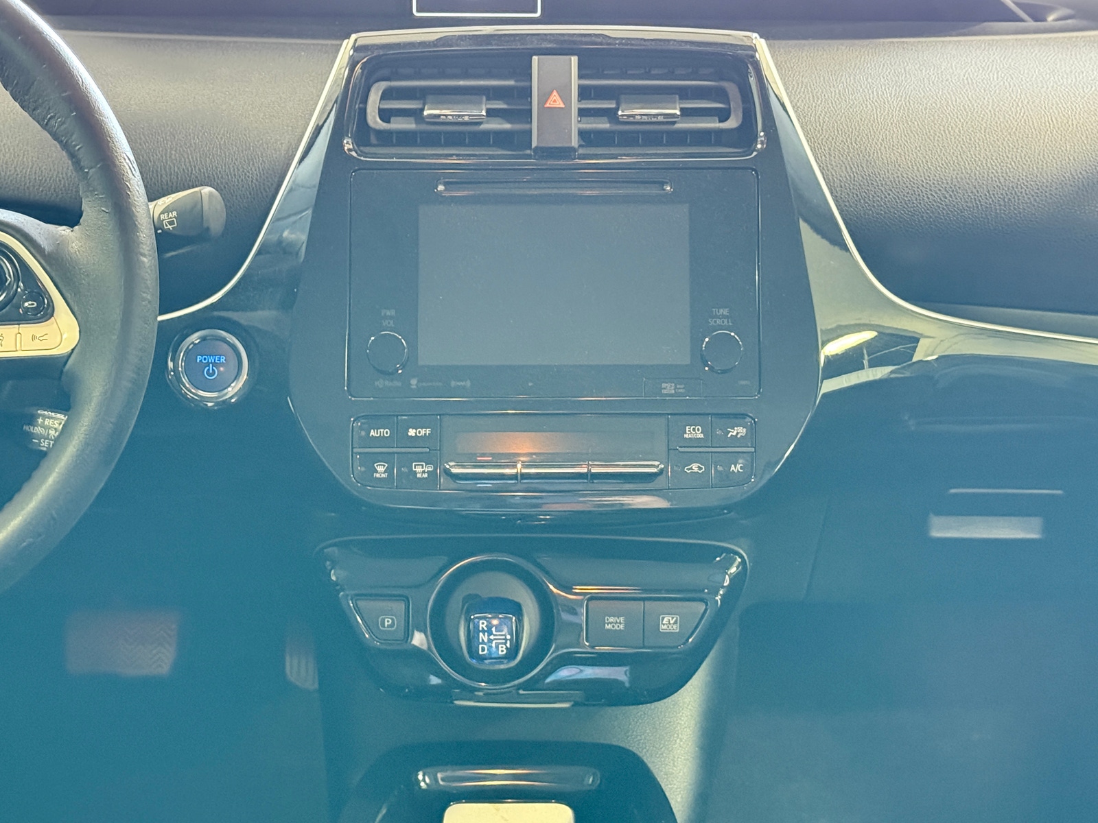 Thumbnail: 2016 Toyota Prius - 4