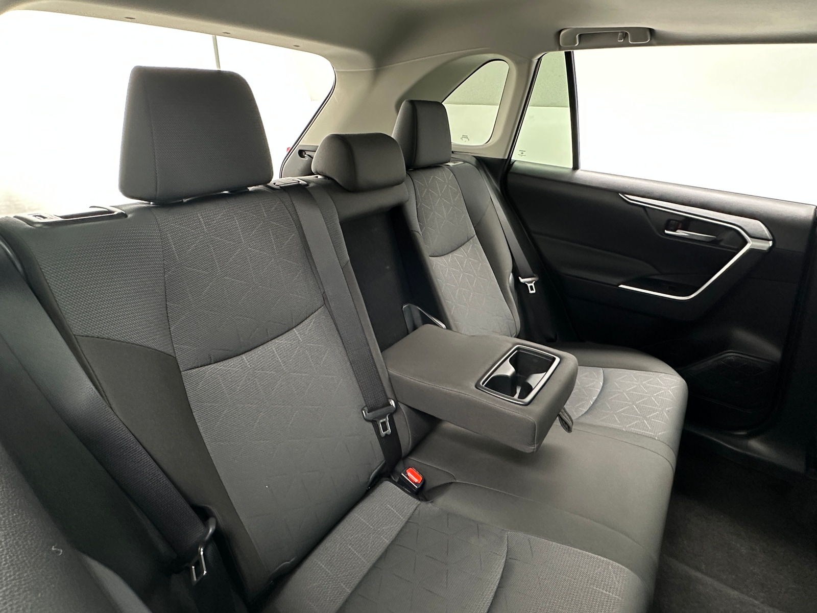 Thumbnail: 2025 Toyota RAV4 - 6