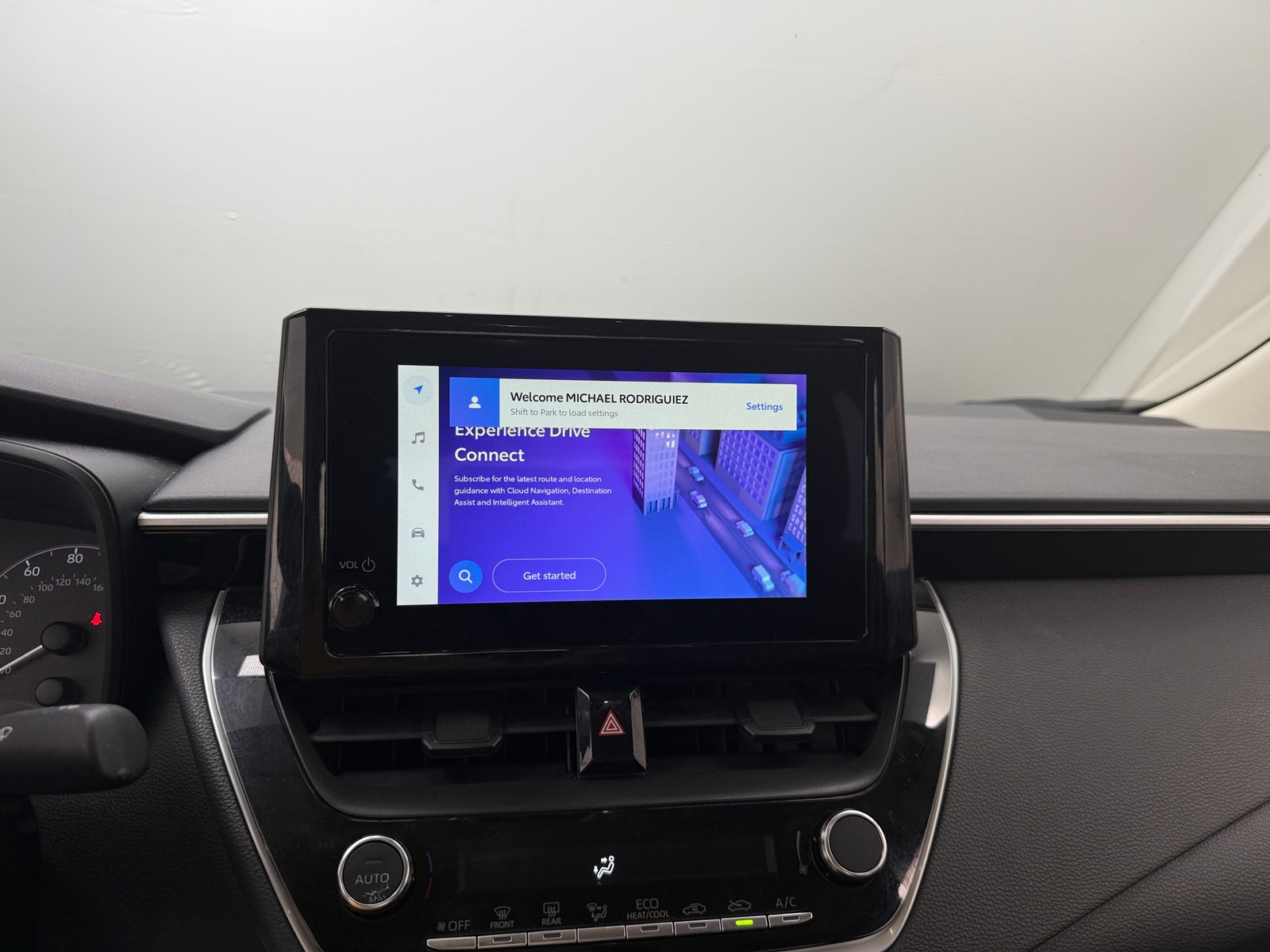 Thumbnail: 2025 Toyota Corolla - 4