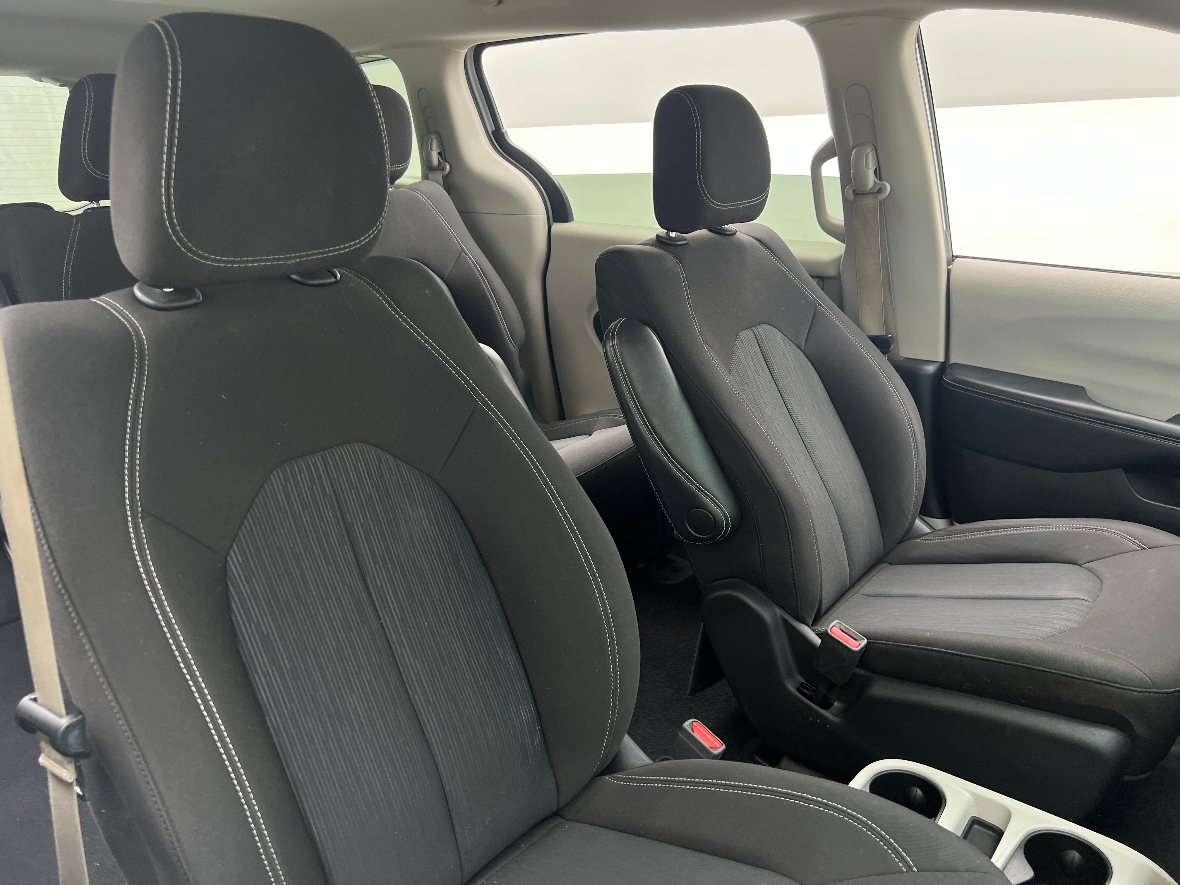 2021 Chrysler Voyager