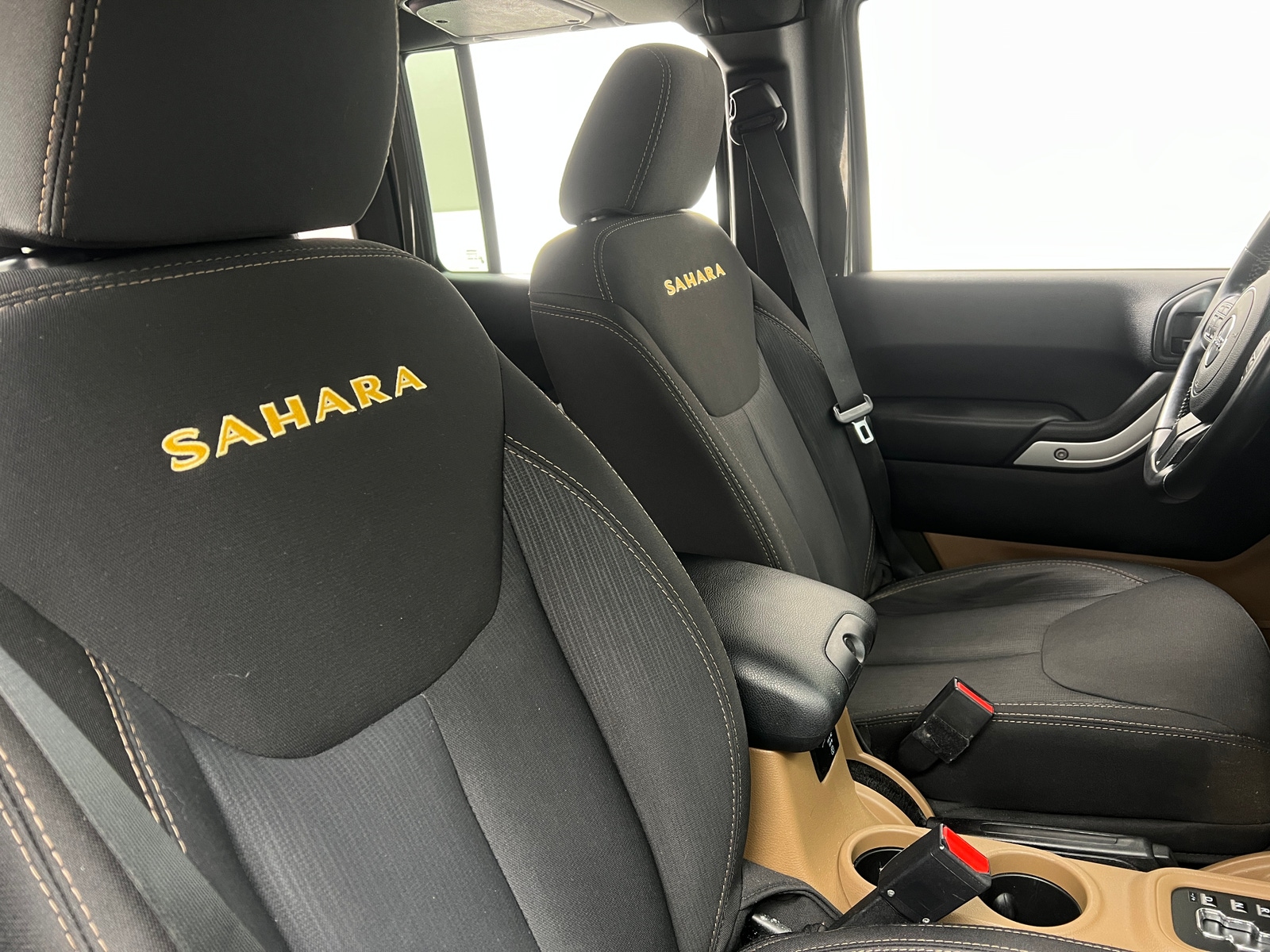 Thumbnail: 2015 Jeep Wrangler - 2