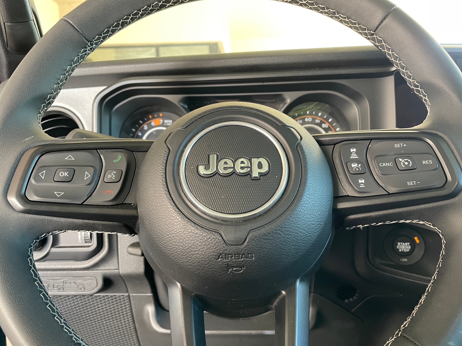 Thumbnail: 2025 Jeep Wrangler - 5