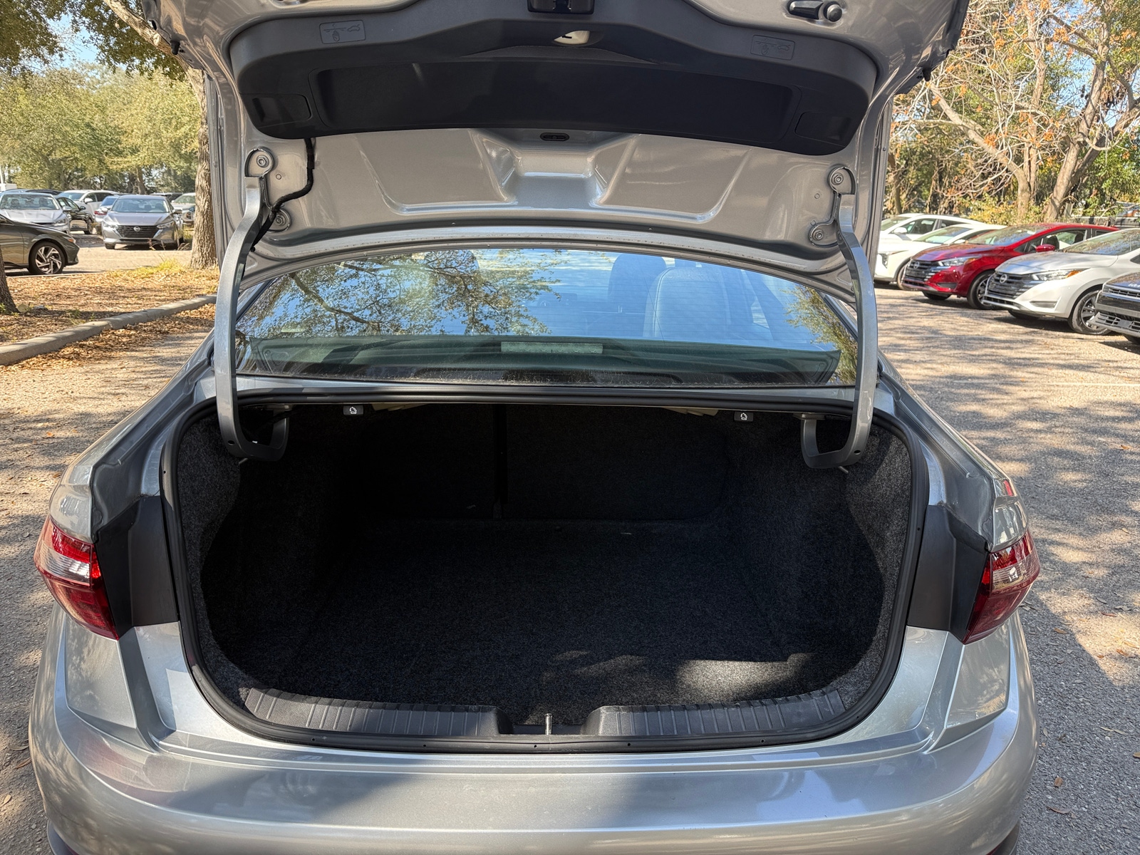 Thumbnail: 2025 Volkswagen Jetta - 4