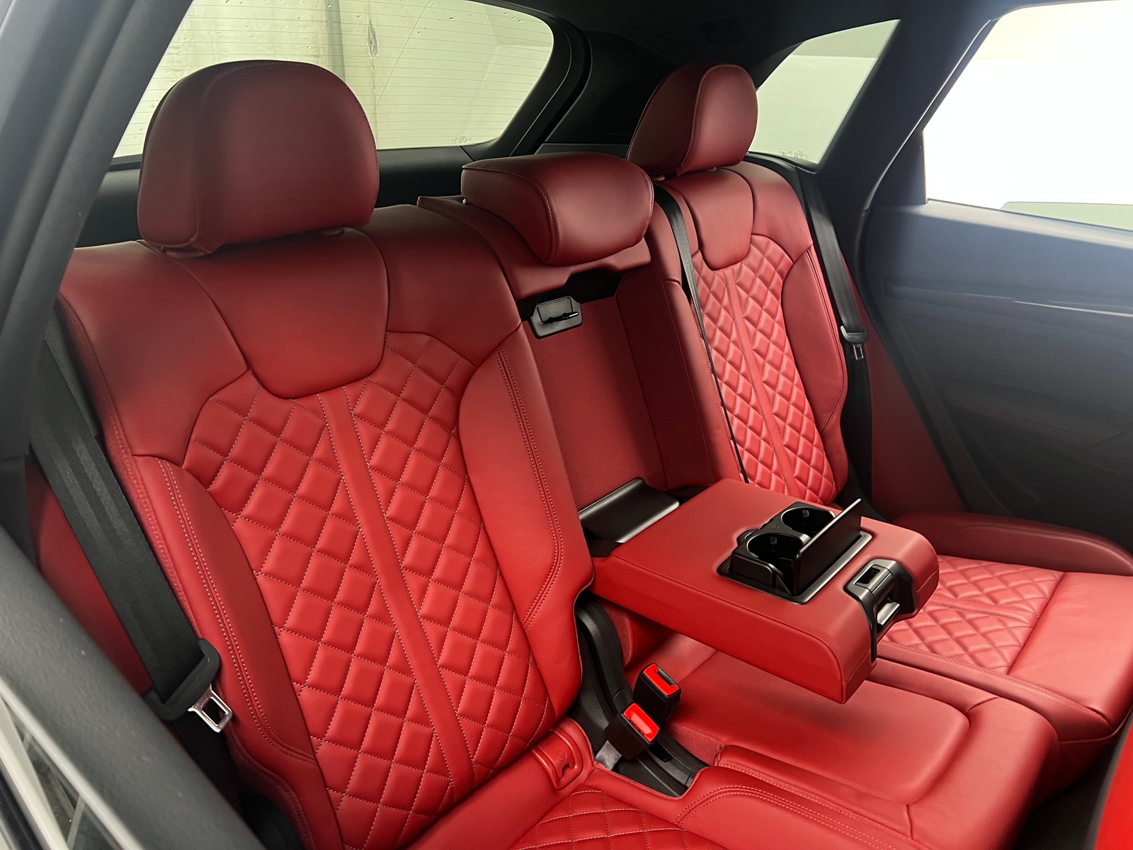 Thumbnail: 2018 Audi SQ5 - 5