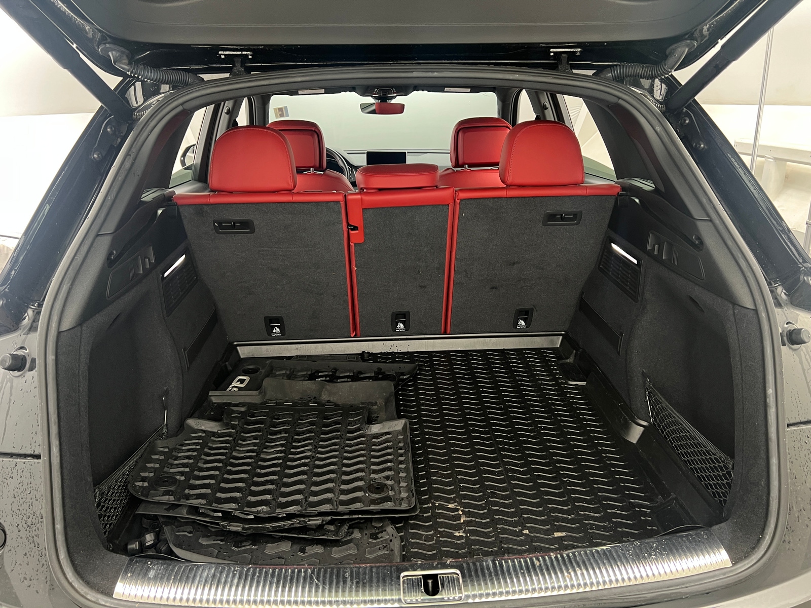 Thumbnail: 2018 Audi SQ5 - 6