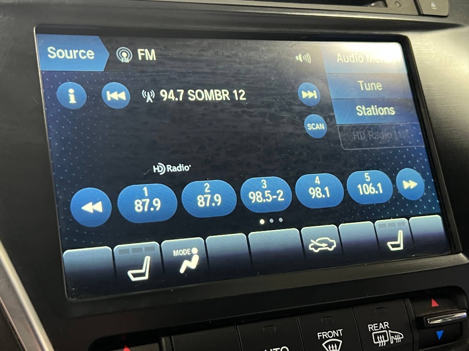 Thumbnail: 2018 Acura MDX - 3