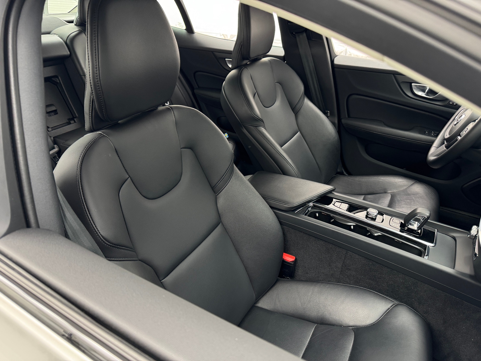 Thumbnail: 2024 Volvo S60 - 2