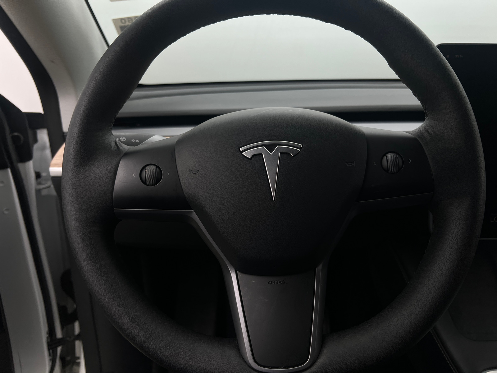 Thumbnail: 2022 Tesla Model Y - 4