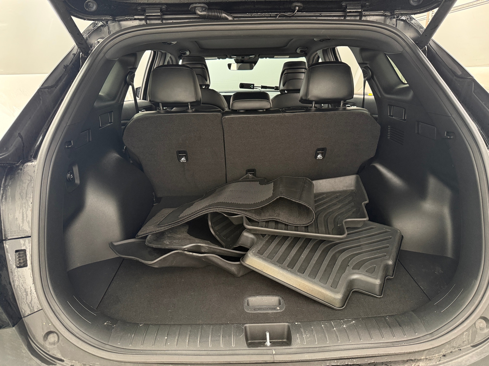 Thumbnail: 2023 Kia Sportage - 6