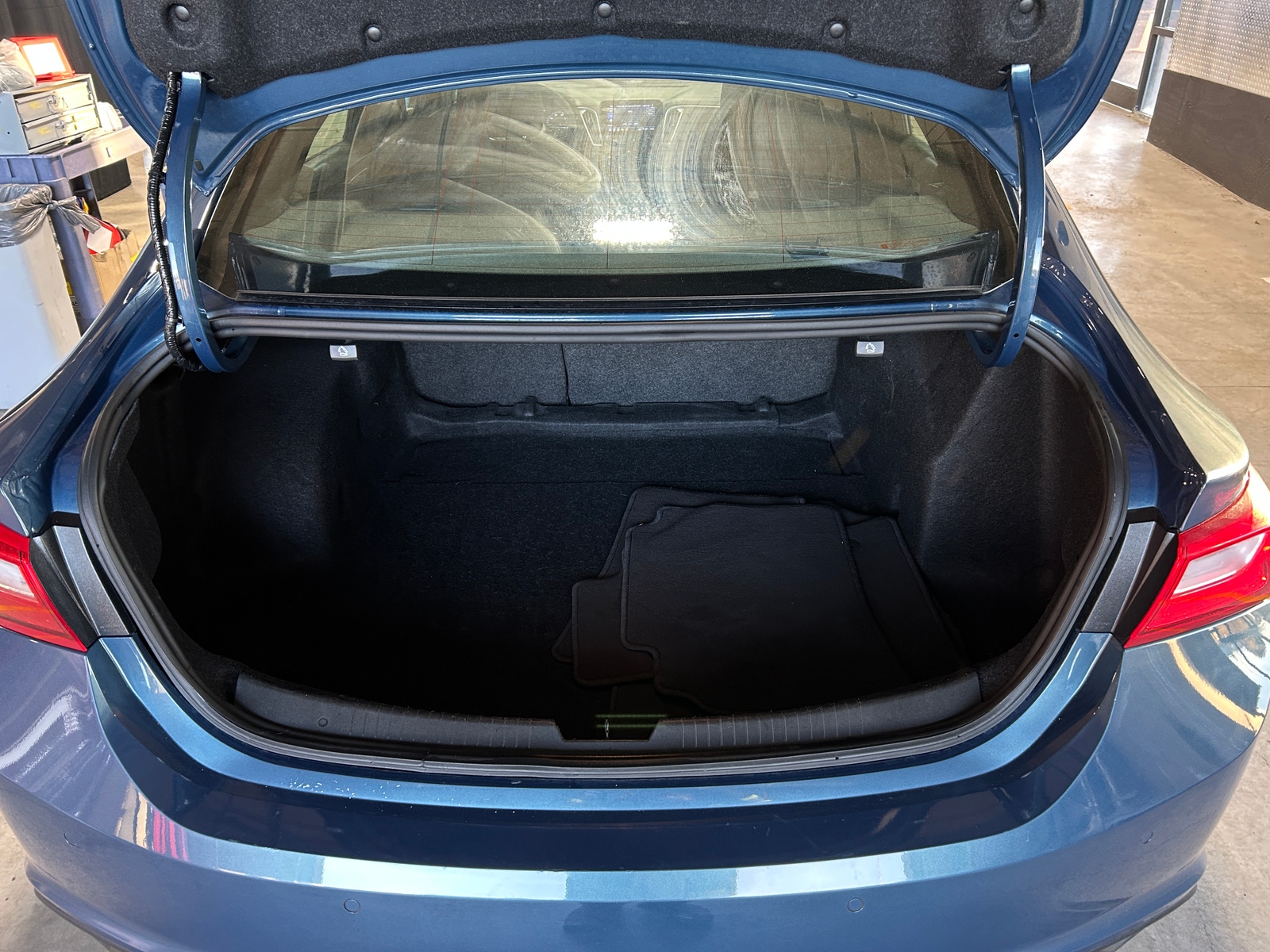 Thumbnail: 2024 Chevrolet Malibu - 7