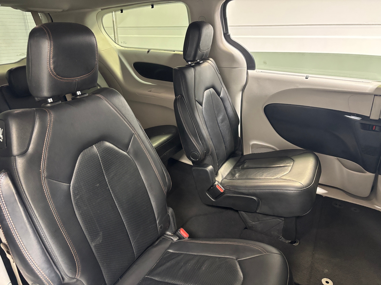 Thumbnail: 2020 Chrysler Pacifica - 5