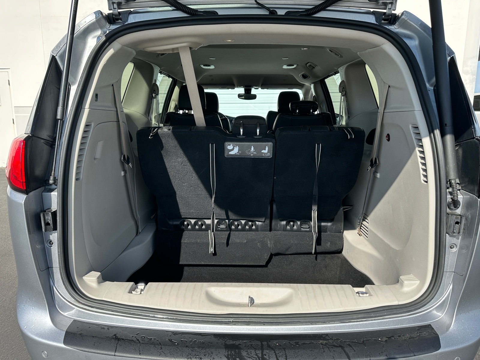 Thumbnail: 2020 Chrysler Pacifica - 6