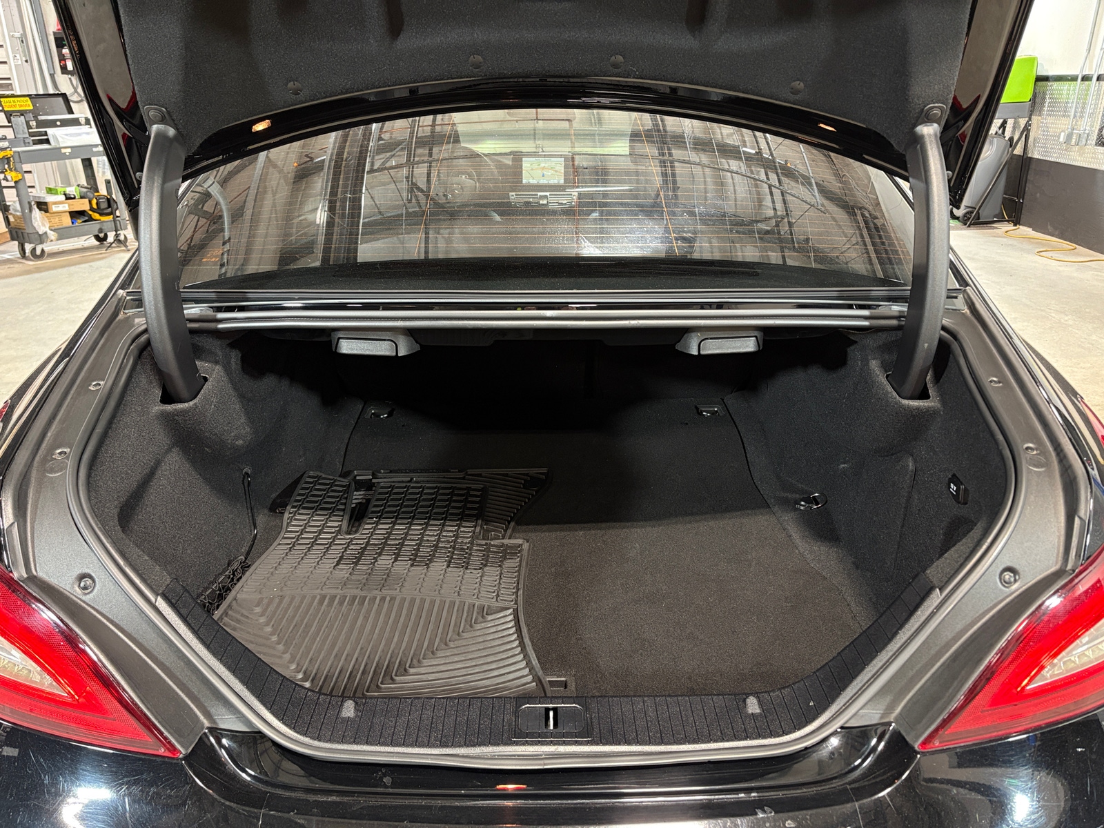 Thumbnail: 2016 Mercedes-Benz CLS - 6