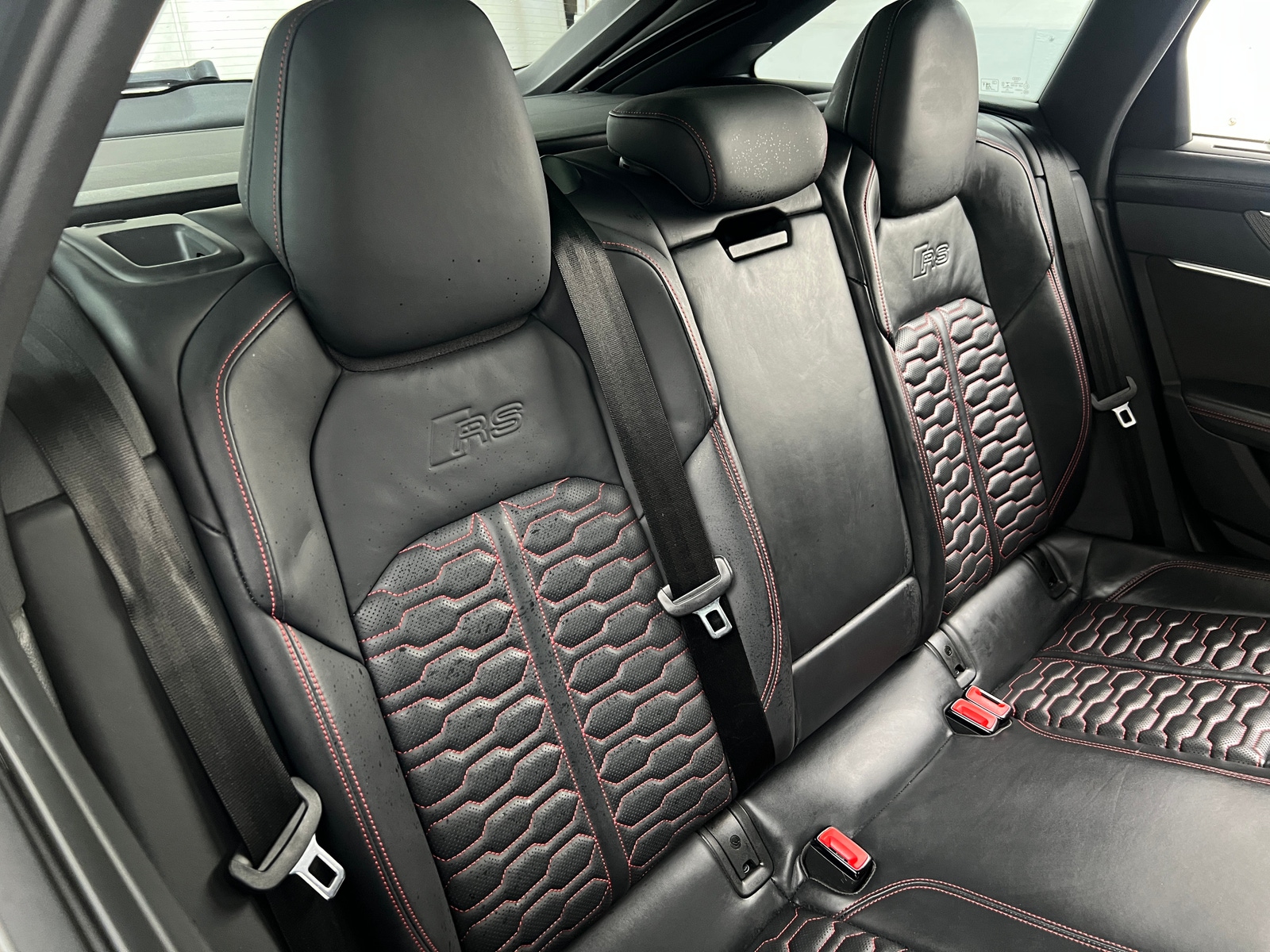 Thumbnail: 2021 Audi RS 6 - 5