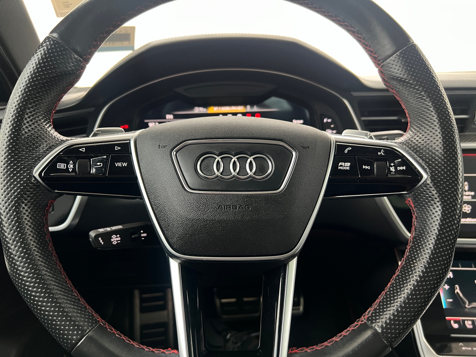 Thumbnail: 2021 Audi RS 6 - 4