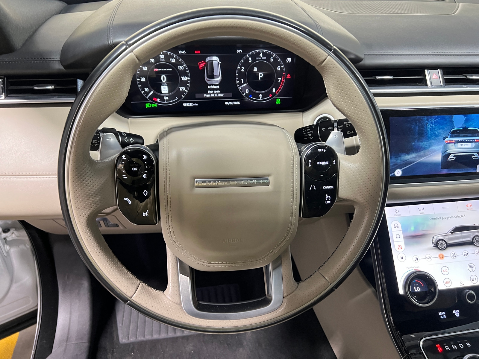 Thumbnail: 2018 Land Rover Range Rover Velar - 4
