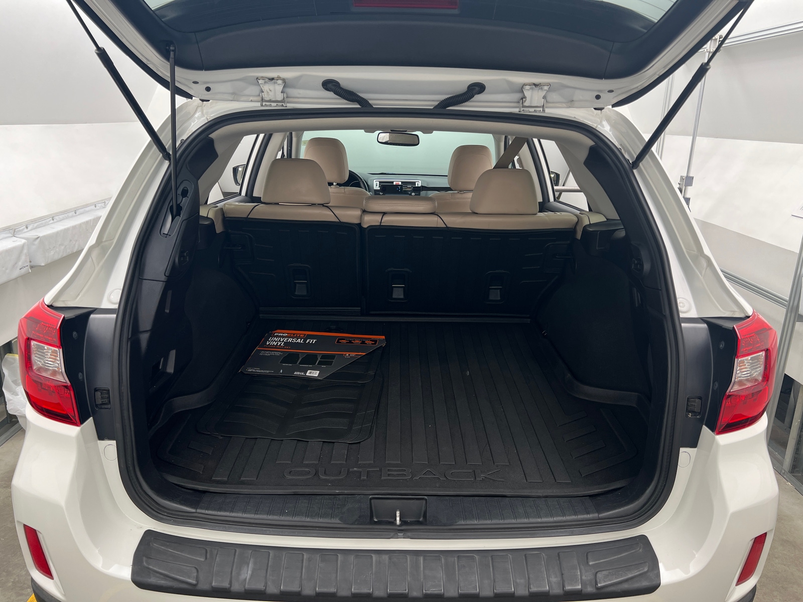 Thumbnail: 2016 Subaru Outback - 6