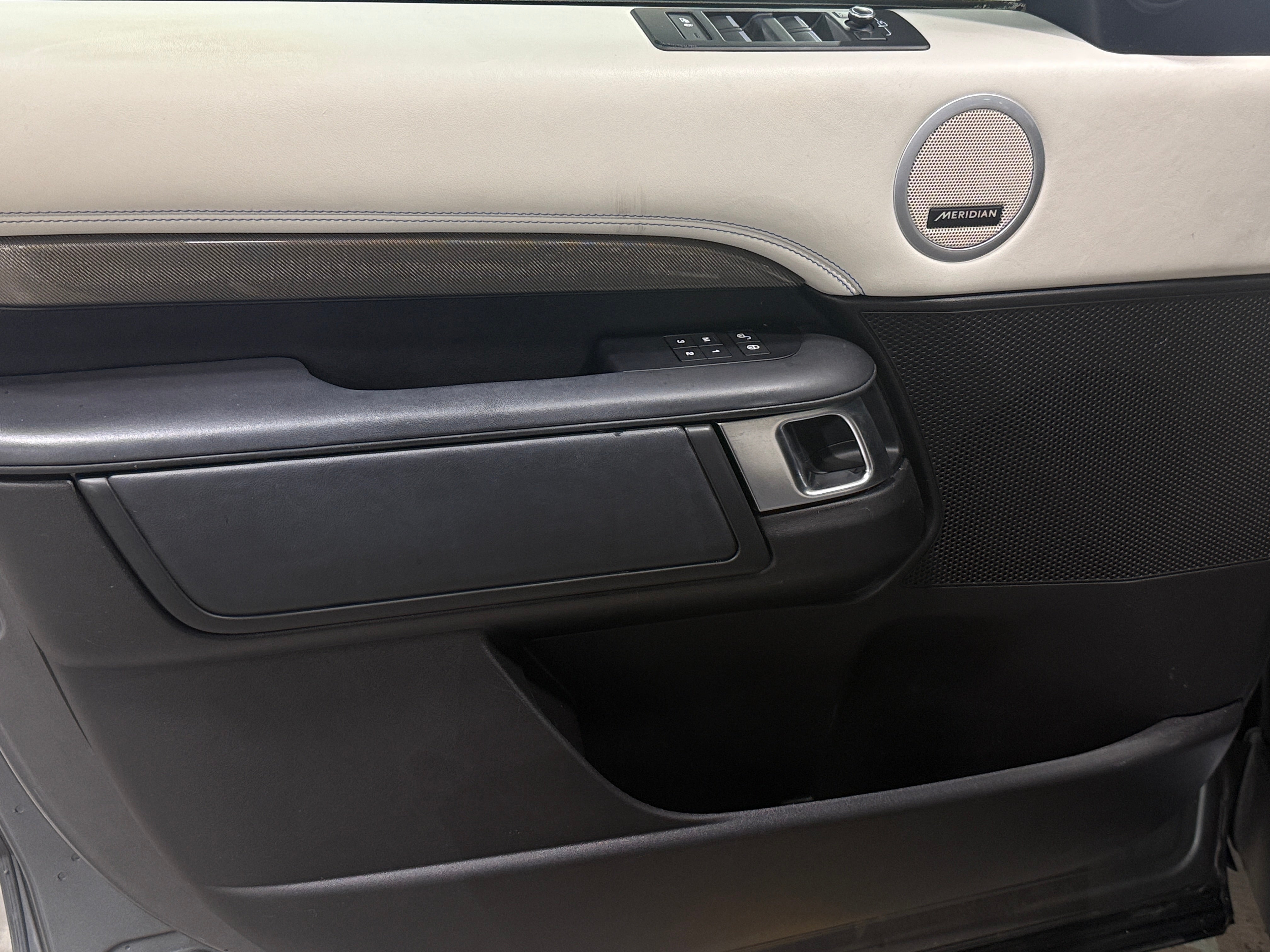 2017 Land Rover Discovery