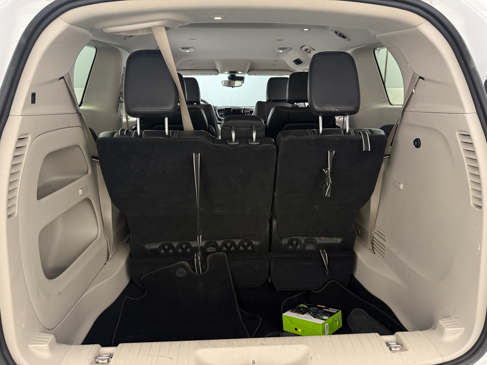 Thumbnail: 2024 Chrysler Pacifica - 6