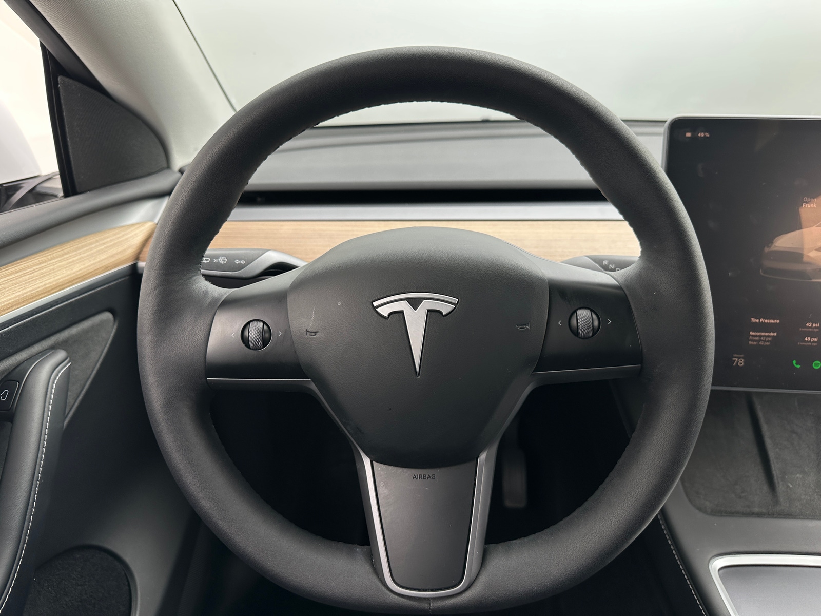 Thumbnail: 2023 Tesla Model Y - 4