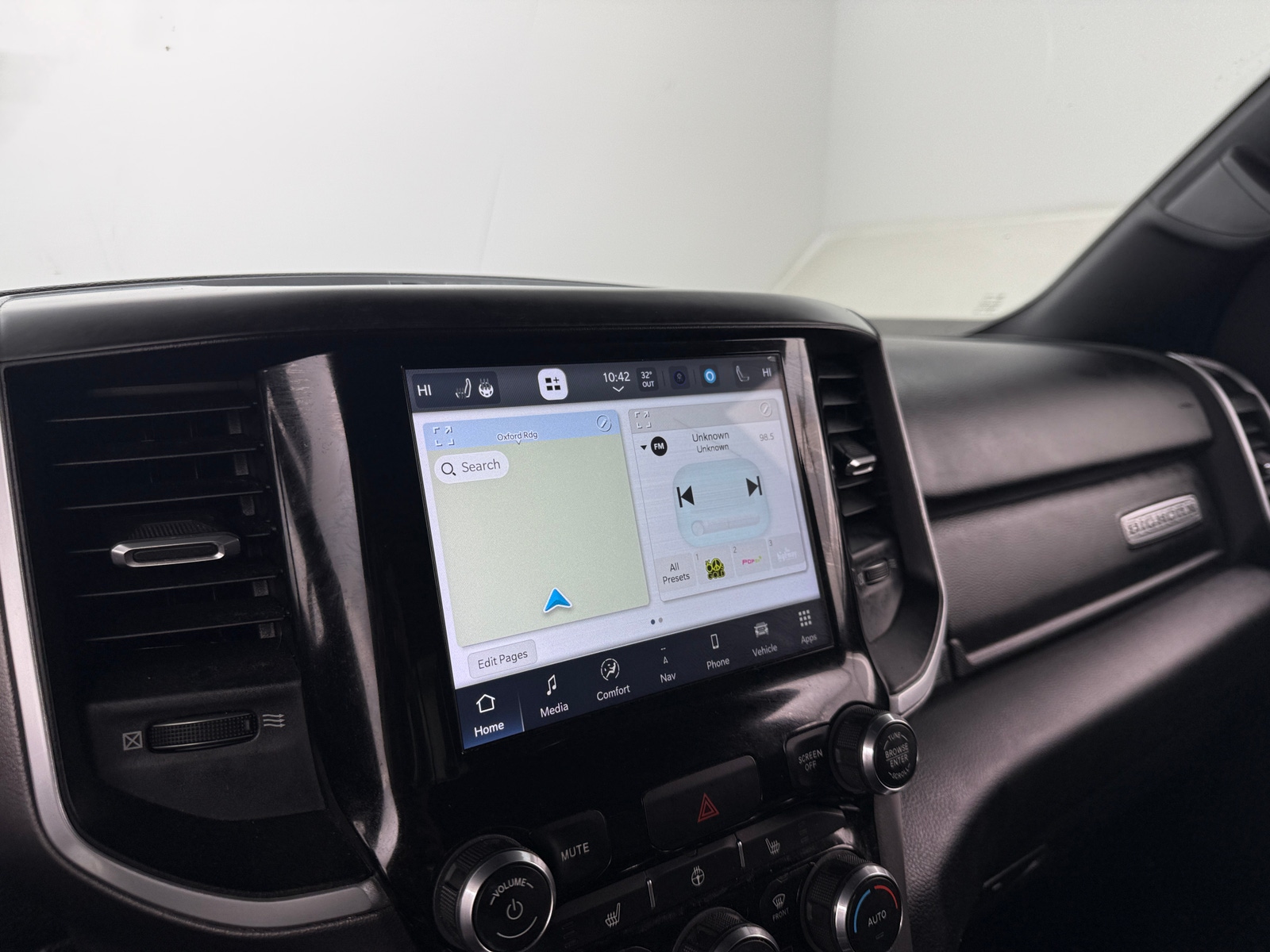 Thumbnail: 2022 RAM 1500 - 4