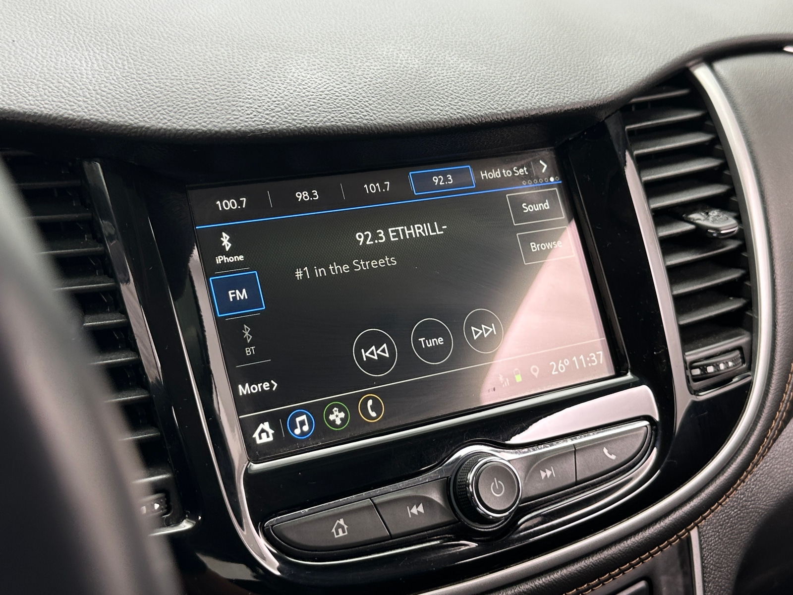 Thumbnail: 2019 Chevrolet Trax - 4