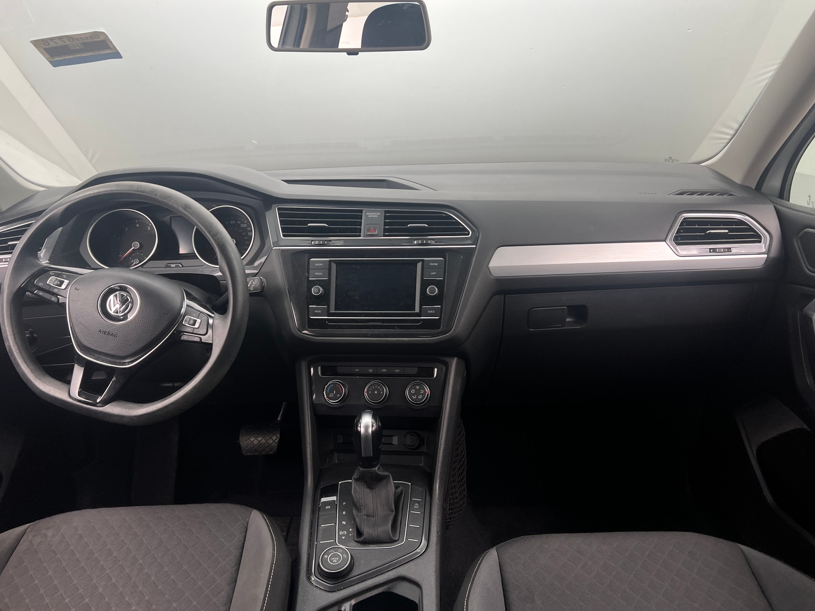 Thumbnail: 2021 Volkswagen Tiguan - 3