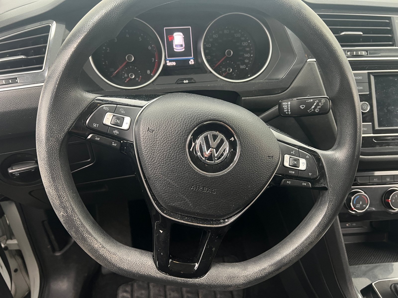 Thumbnail: 2021 Volkswagen Tiguan - 5