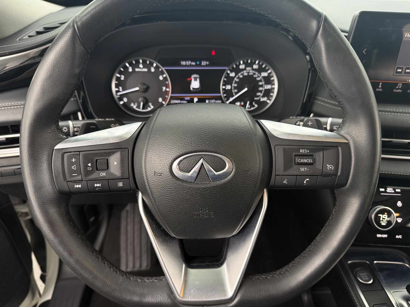 Thumbnail: 2023 INFINITI QX60 - 4