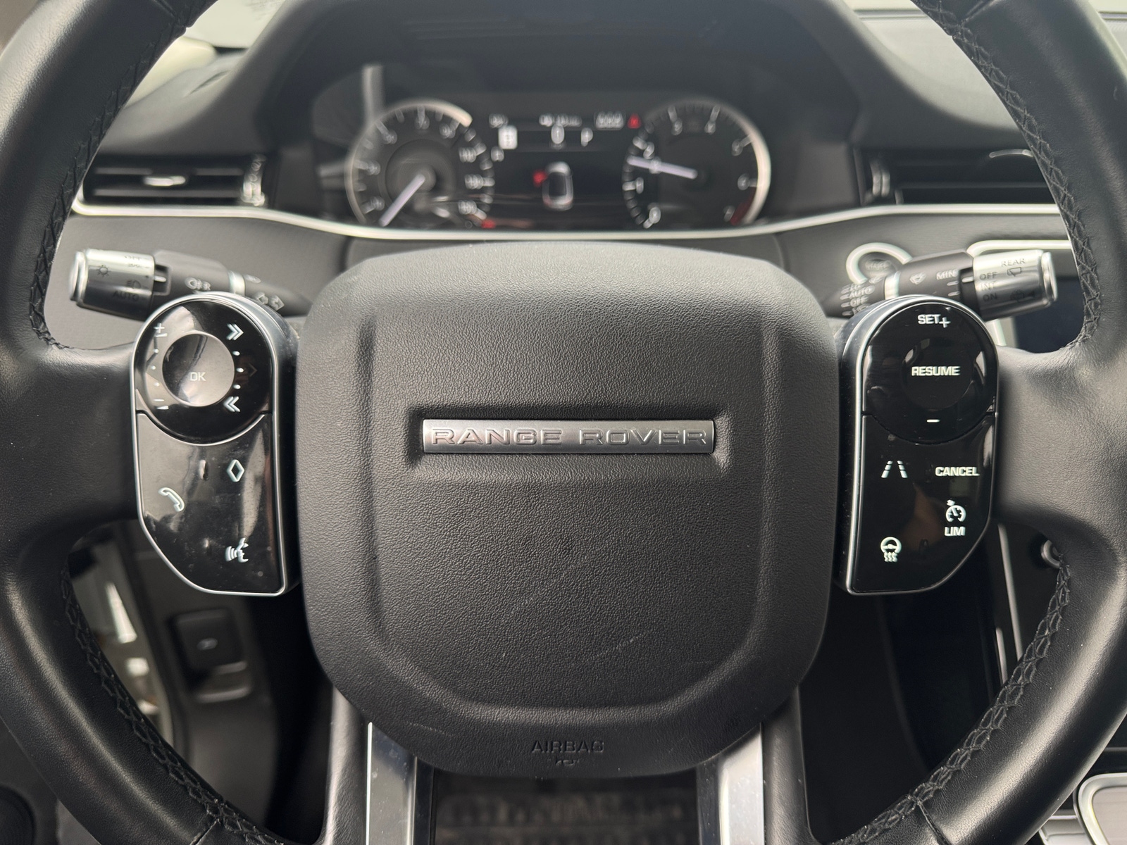 Thumbnail: 2020 Land Rover Range Rover Evoque - 4