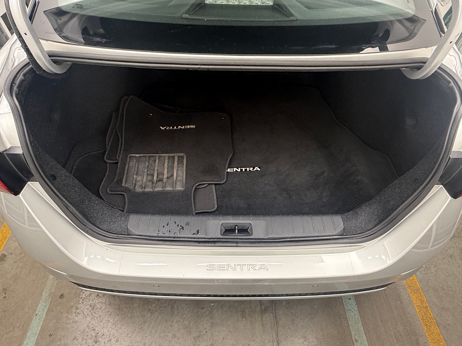 Thumbnail: 2022 Nissan Sentra - 7