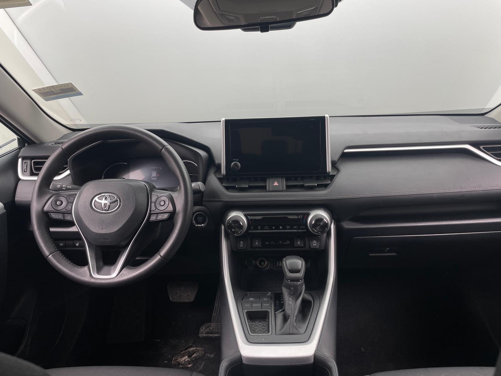 Thumbnail: 2025 Toyota RAV4 - 3