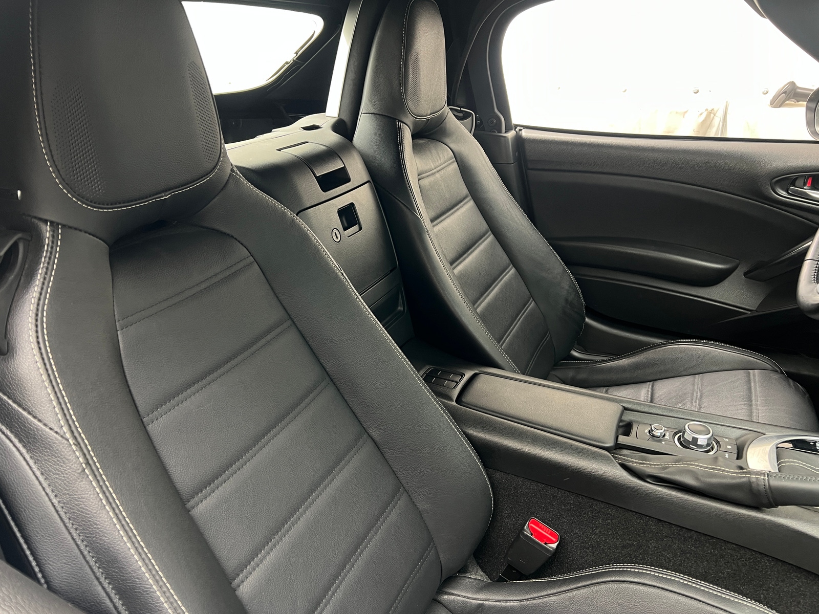 Thumbnail: 2020 Fiat 124 Spider - 2