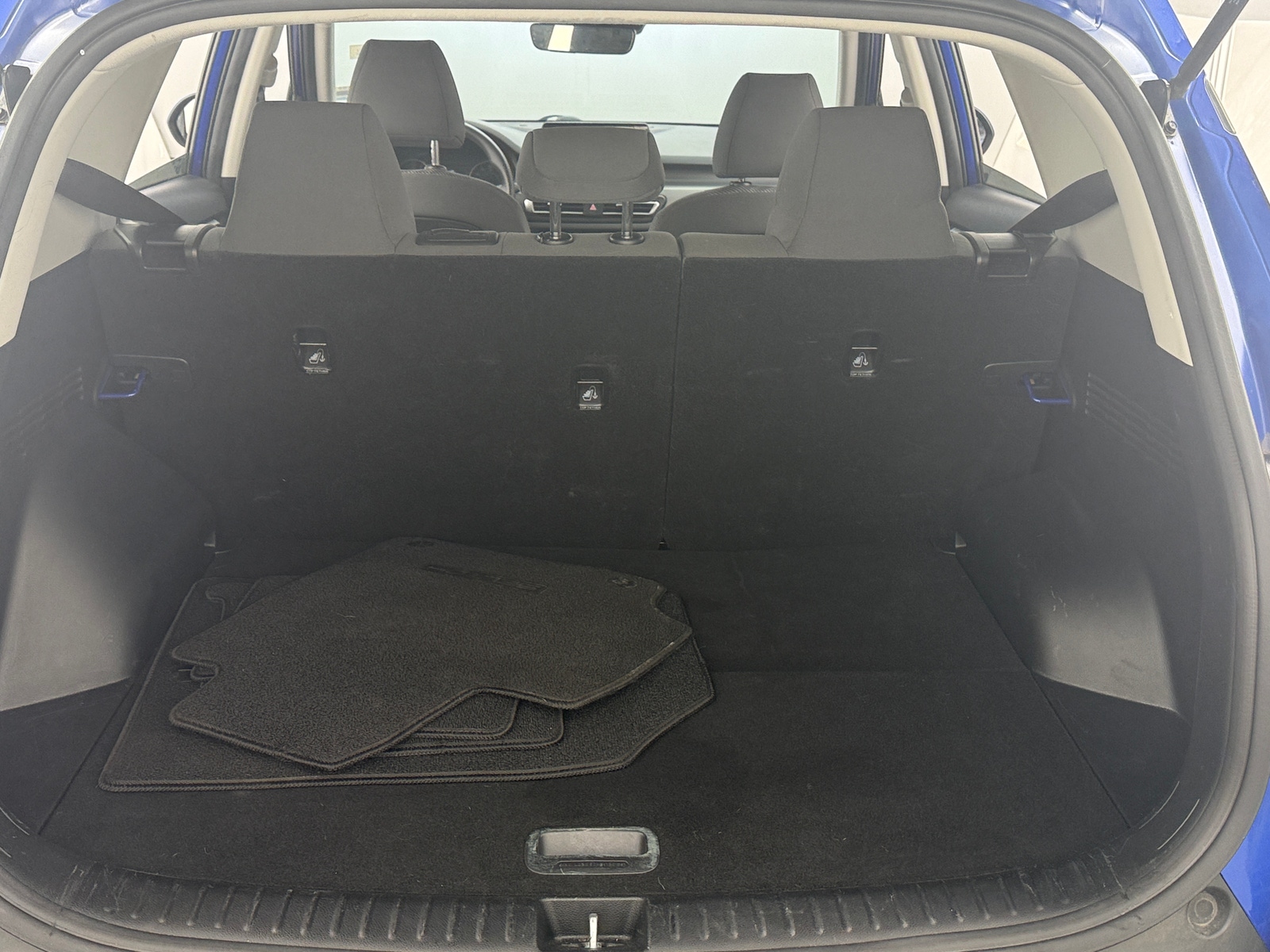 Thumbnail: 2023 Kia Seltos - 7