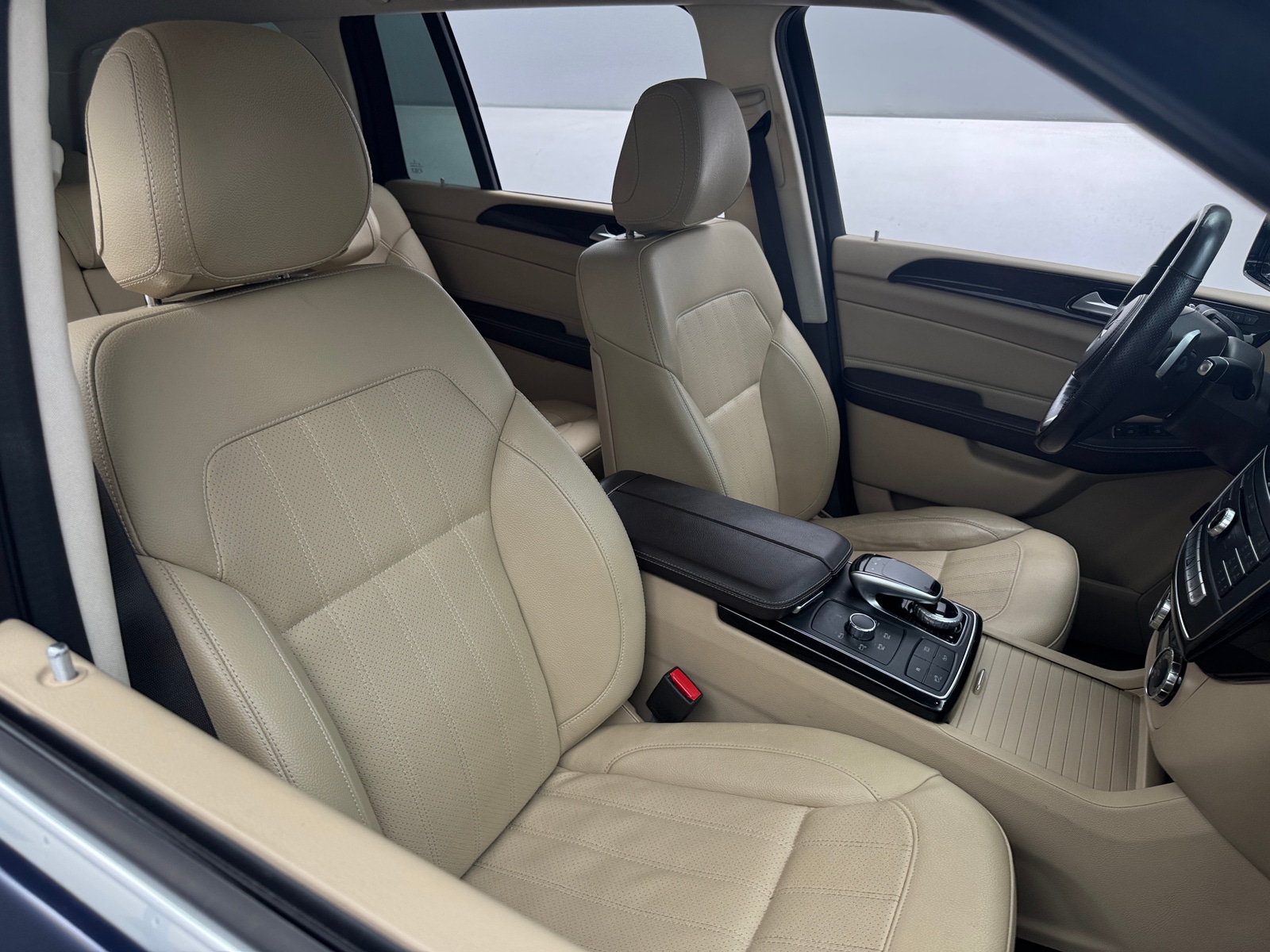 Thumbnail: 2017 Mercedes-Benz GLS - 2