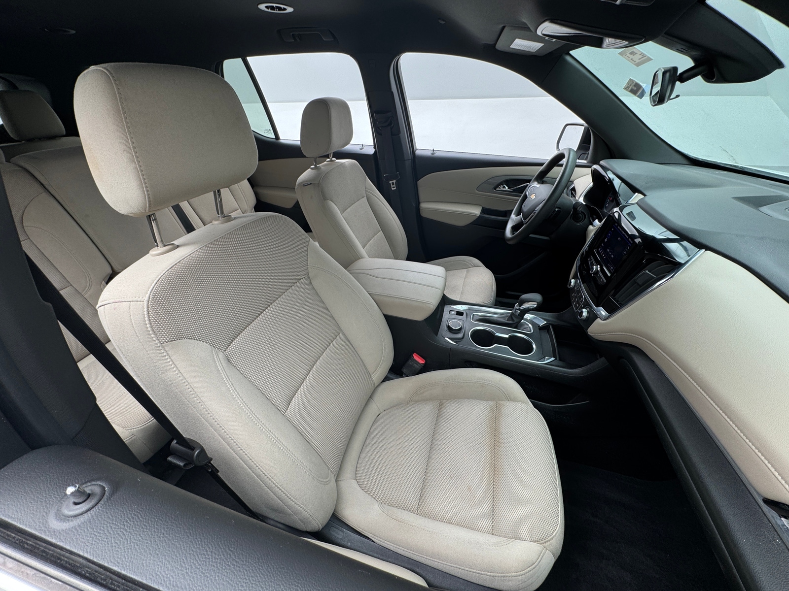 Thumbnail: 2023 Chevrolet Traverse - 2