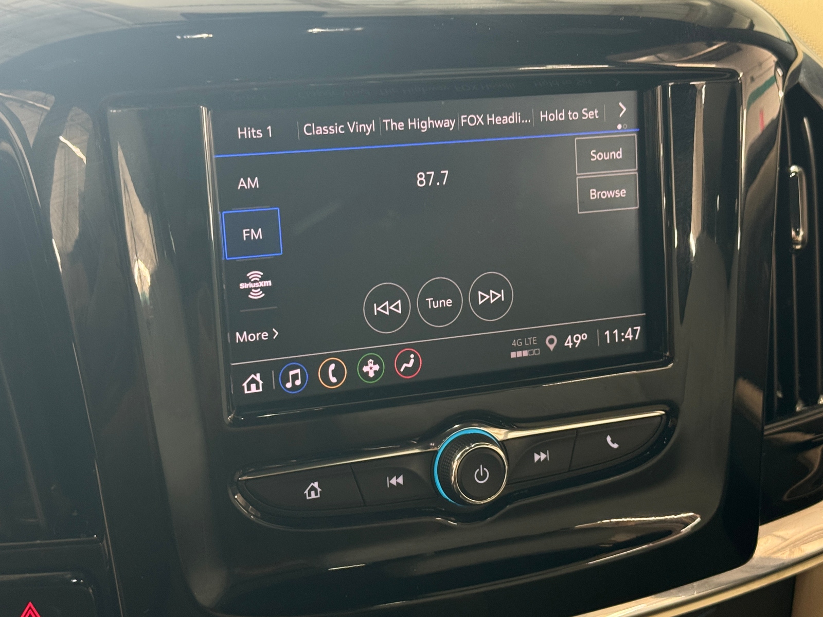 Thumbnail: 2023 Chevrolet Traverse - 4