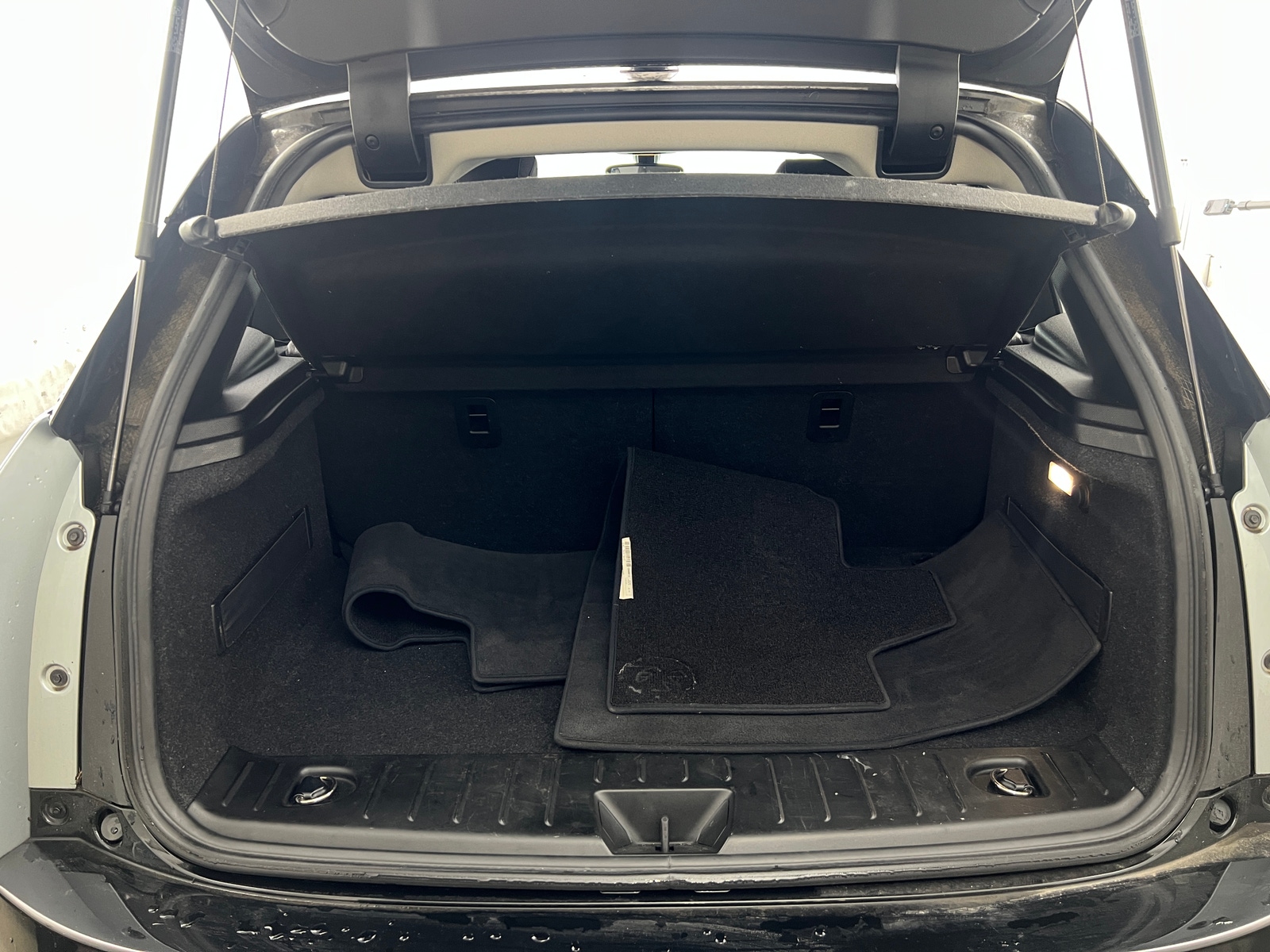 Thumbnail: 2017 BMW i3 - 6