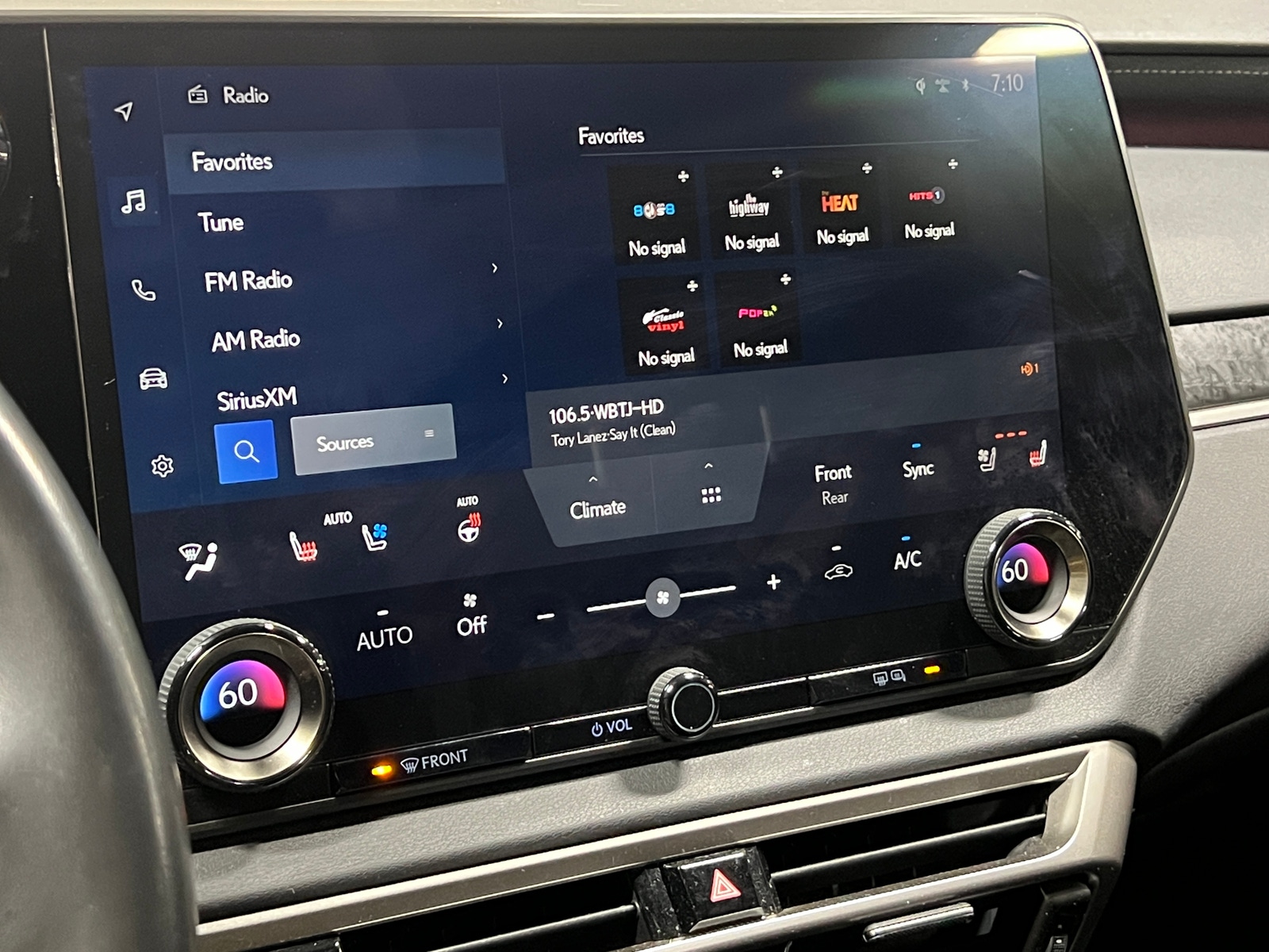 Thumbnail: 2023 Lexus RX - 4