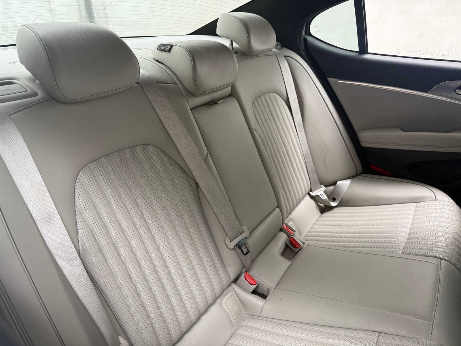 Thumbnail: 2022 Genesis G70 - 5