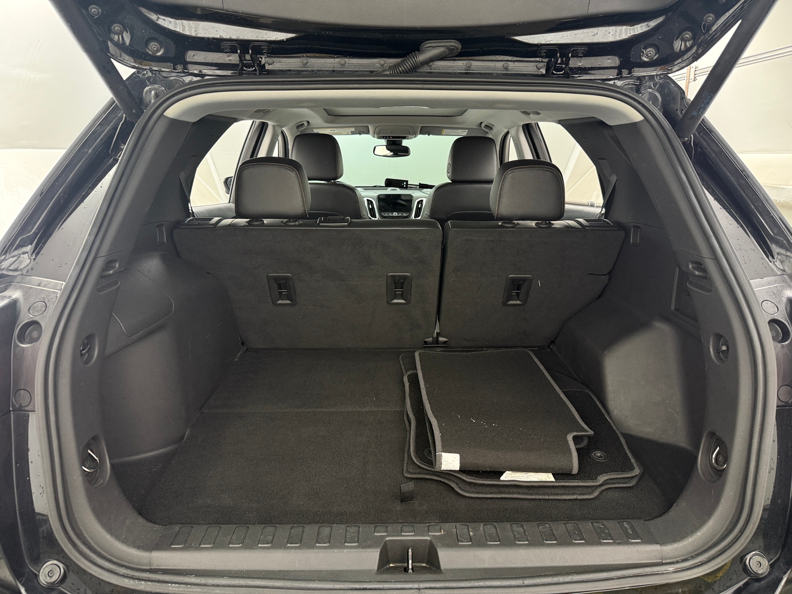 Thumbnail: 2023 Chevrolet Equinox - 6