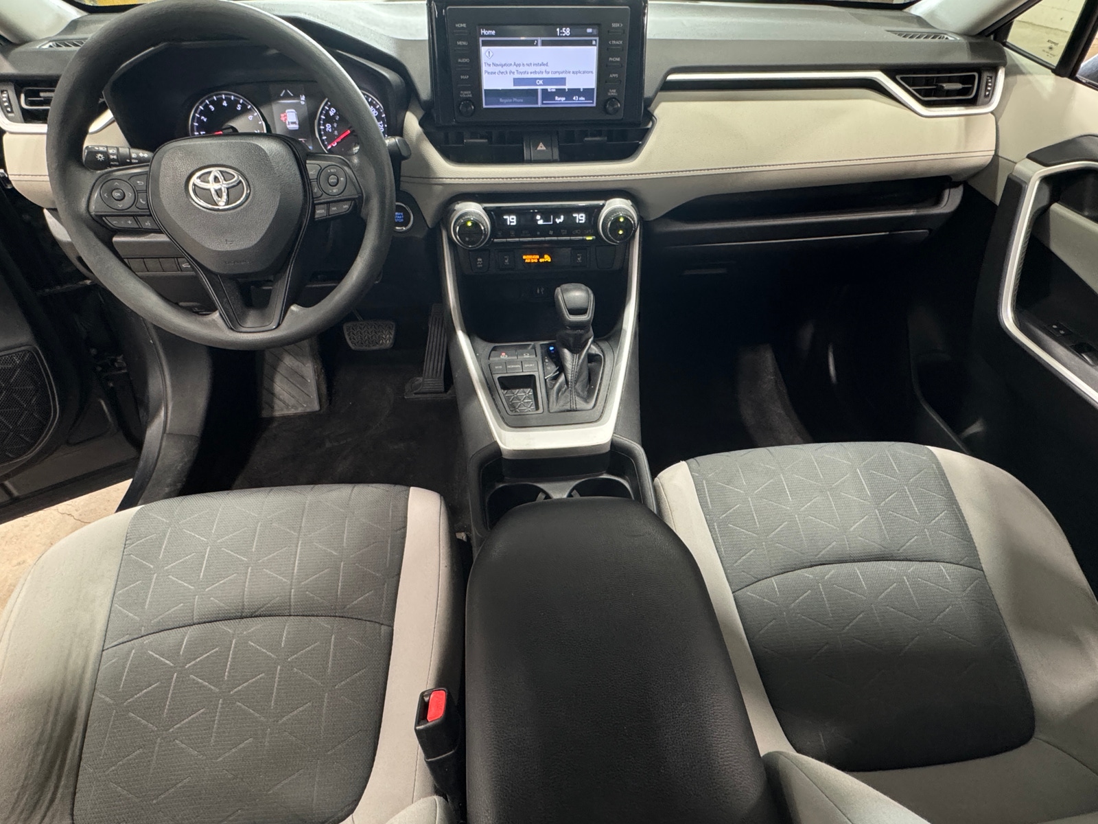 Thumbnail: 2019 Toyota RAV4 - 3