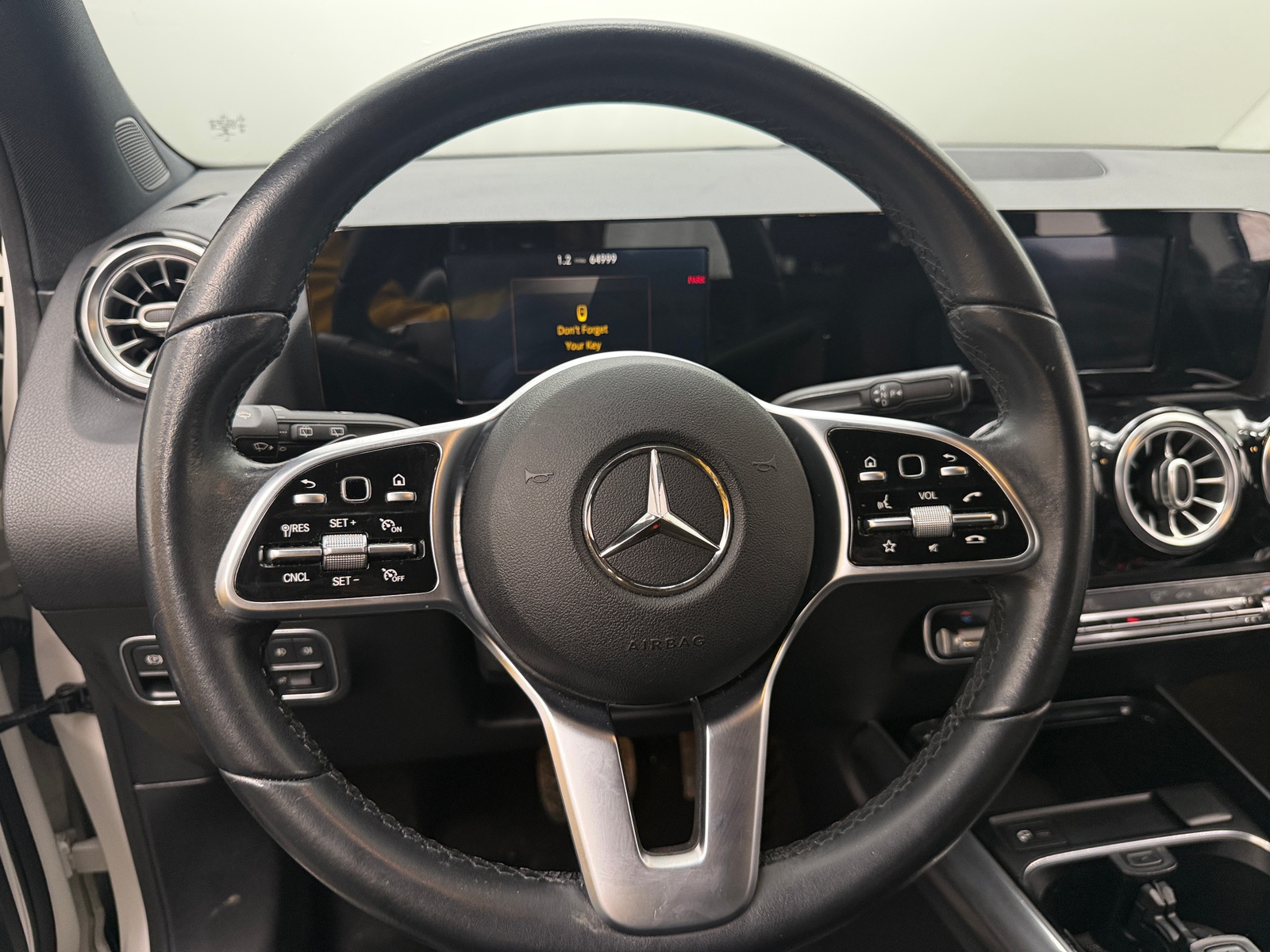 Thumbnail: 2021 Mercedes-Benz GLA - 4