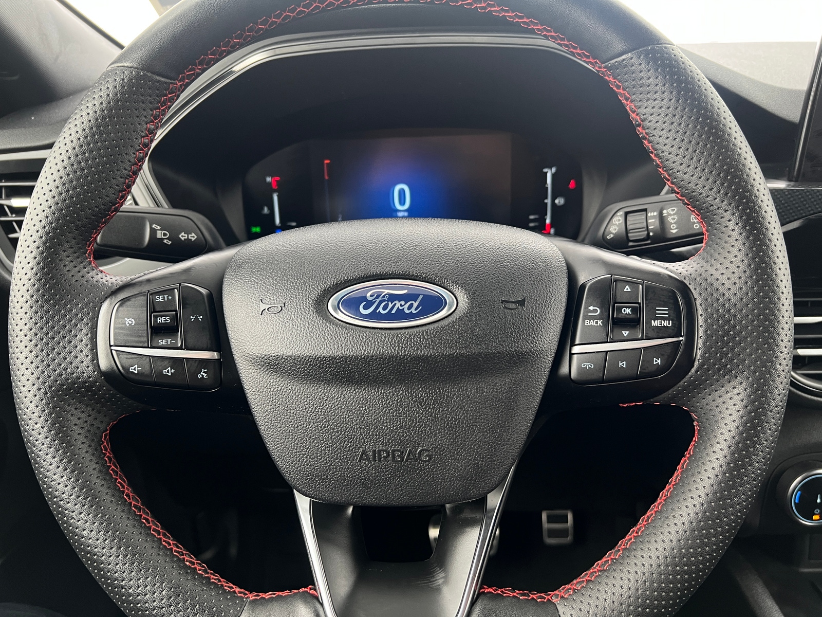 Thumbnail: 2023 Ford Escape - 4