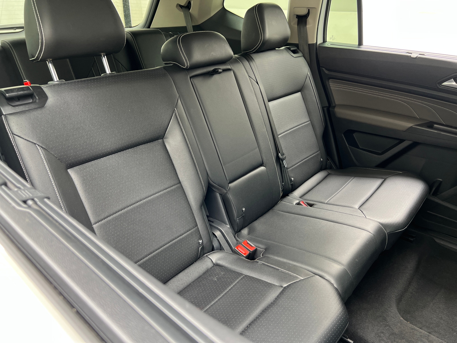 Thumbnail: 2022 Volkswagen Atlas - 5