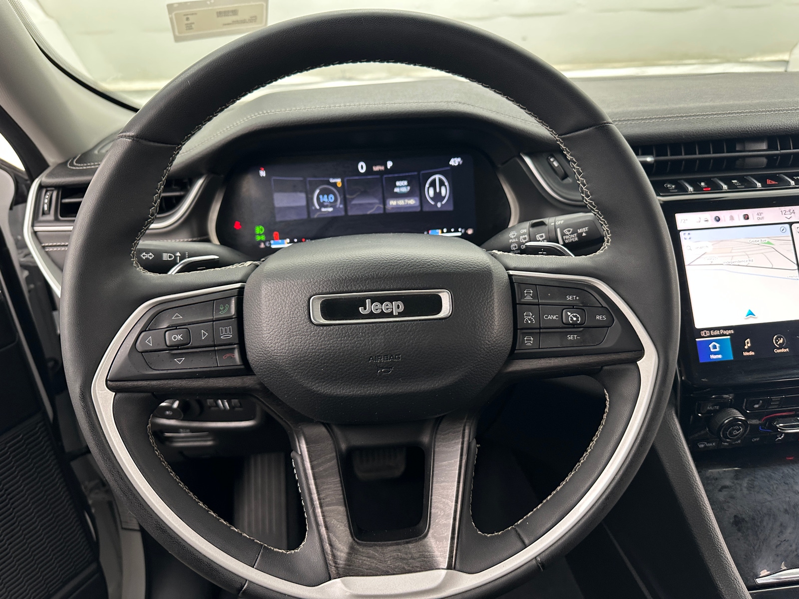 Thumbnail: 2023 Jeep Grand Cherokee - 4