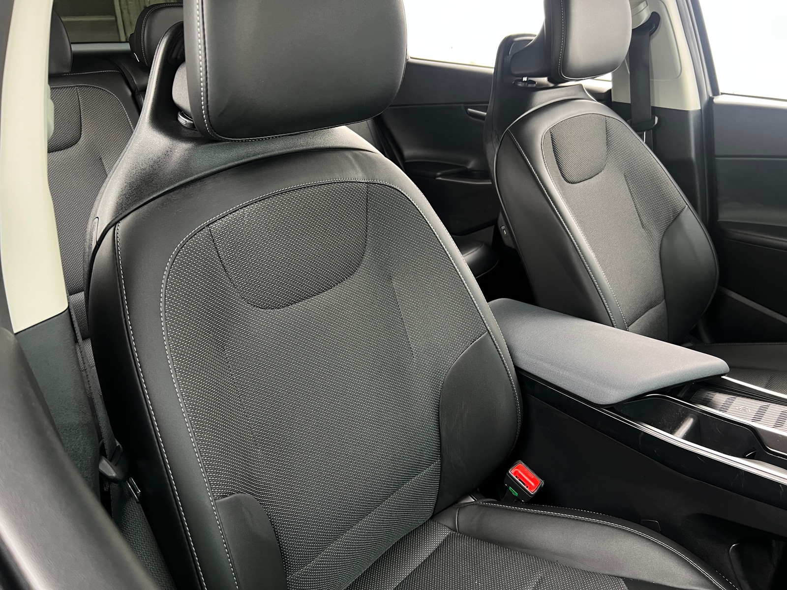 Thumbnail: 2024 Kia EV6 - 2