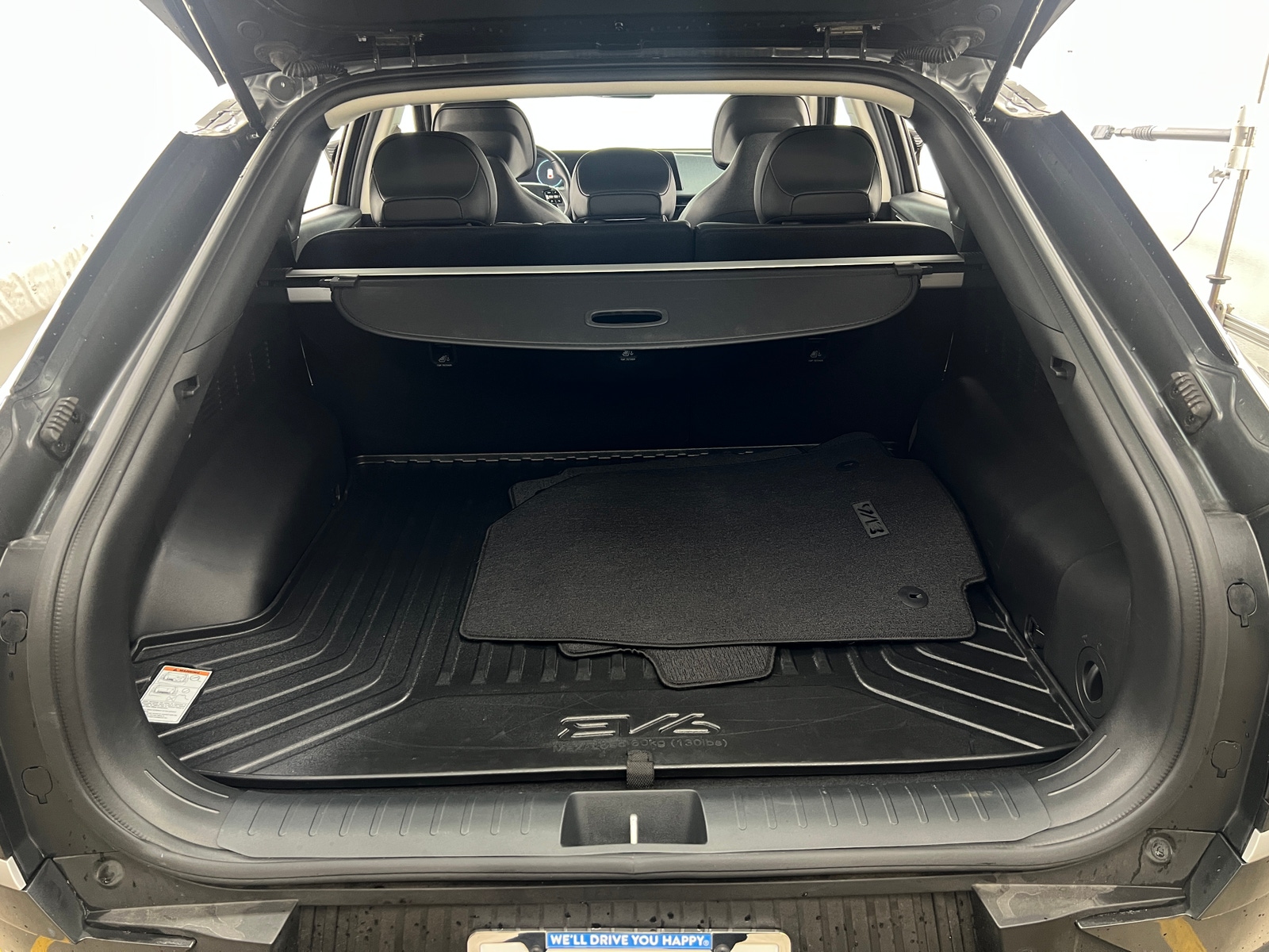 Thumbnail: 2024 Kia EV6 - 7