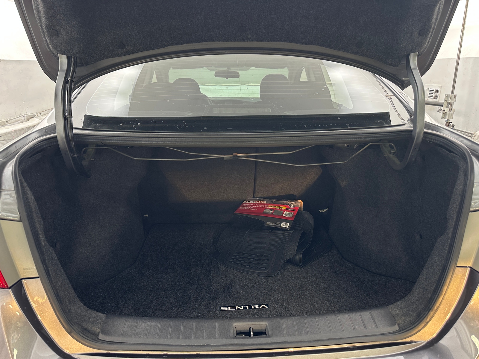 Thumbnail: 2019 Nissan Sentra - 7