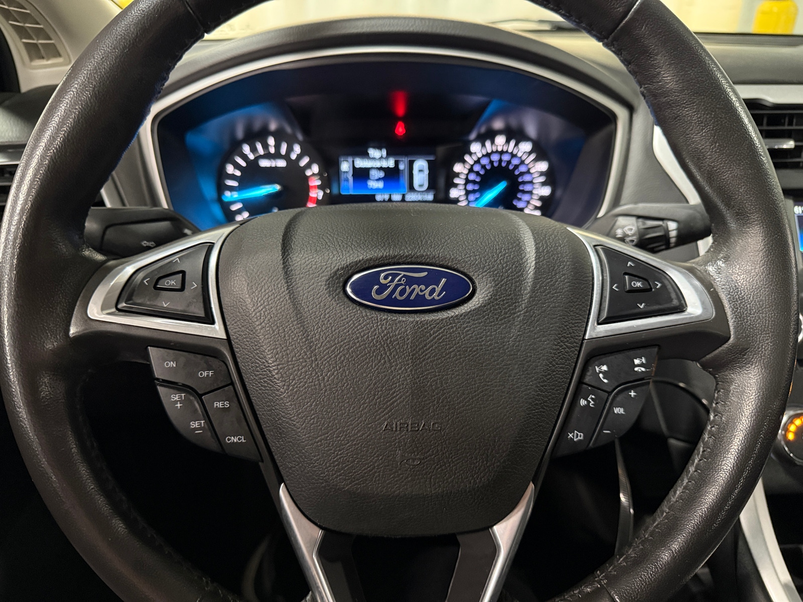 Thumbnail: 2015 Ford Fusion - 5